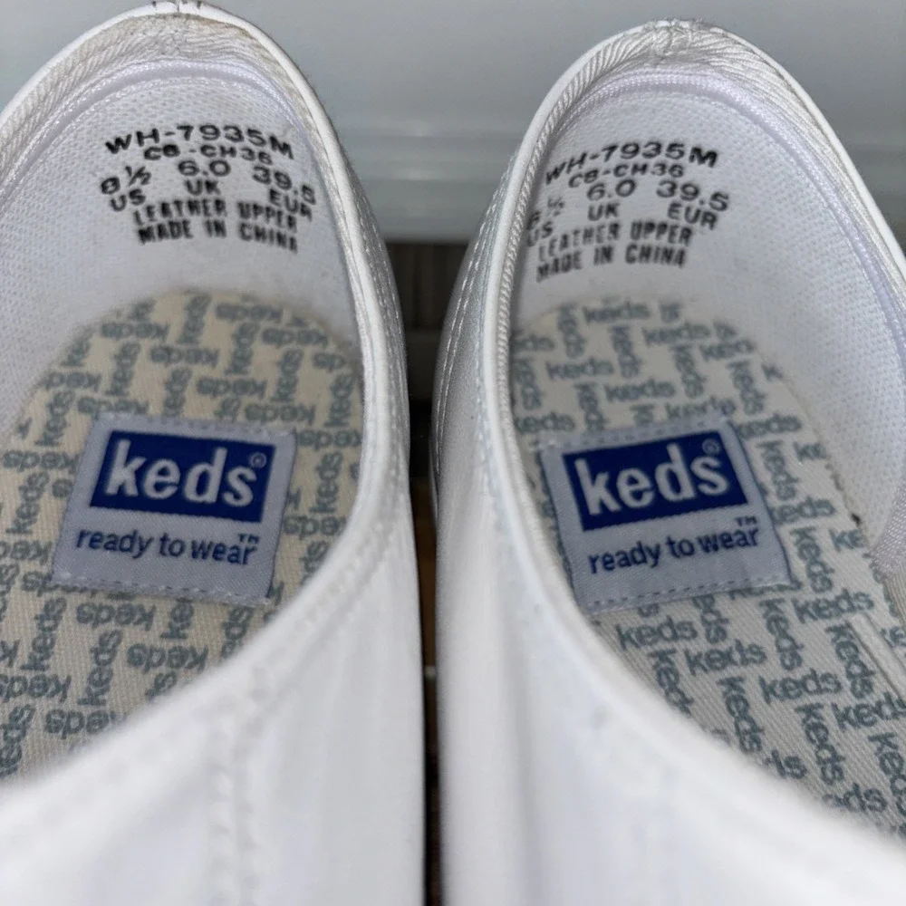 Keds Original White Lace Up Sneakers Ready to Wear  Women's Casual 8.5 Shoes EUC